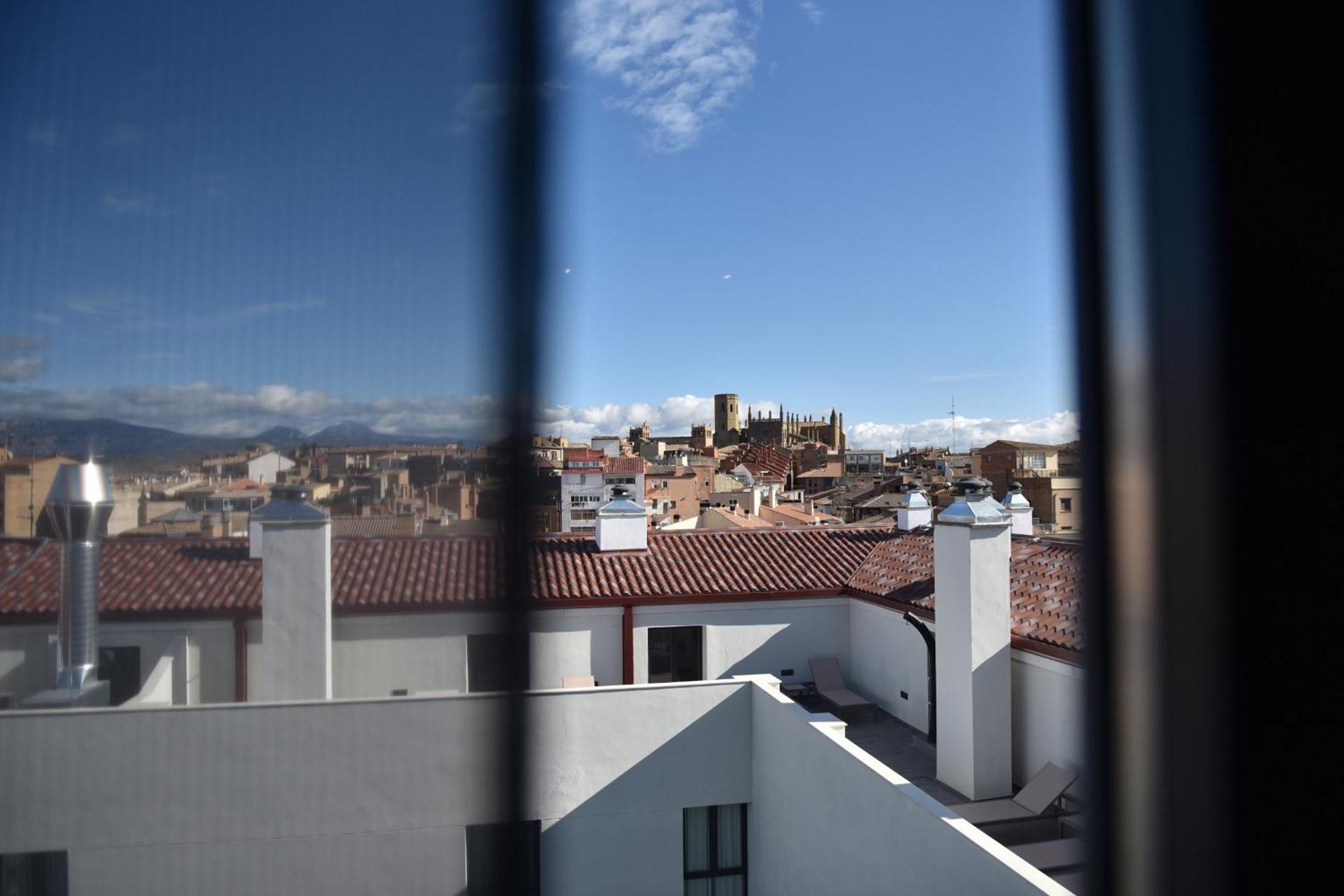 Suite Terrace,1677854402:JPEG